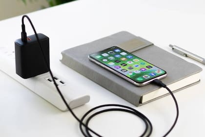 Los celulares no deberían cargarse más del 200% (Foto Pexels)