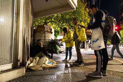 Los censados contestaron preguntas como qué nivel de estudios tienen, en dónde pasan la noche y por qué llegaron a estar en situación de calle