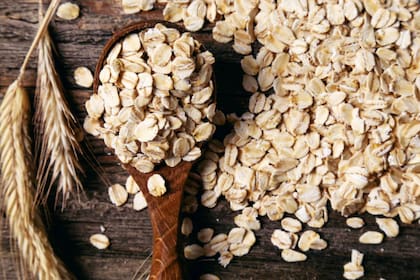 Los cereales enteros e integrales que usan son la avena, la cebada y el centeno