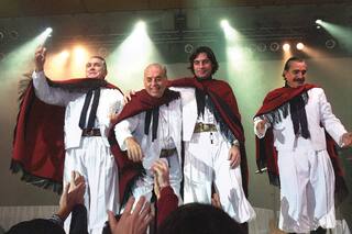 Aquellas rondas de amigos con folklore, empanadas y vino