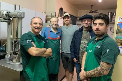 Los chefs Pedro Lambertini y Christophe también toman sus helados