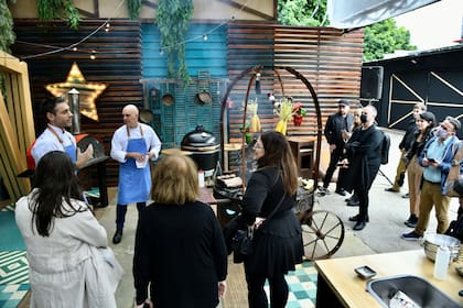 Los chefs Santiago Giorgini y Rodrigo Cascon compartieron secretos de cocina con los periodistas que participaron del evento