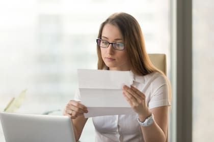 Los cheques se enviarán a los hogares de Nueva York a partir de octubre, y las entregas continuarán en noviembre