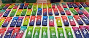 Chicles de marihuana llevaron a cuatro personas al hospital y al vendedor, que vivía en un country, a la cárcel