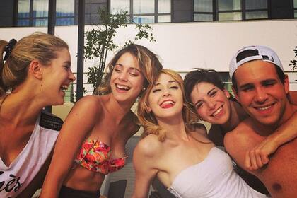 Los chicos de Violetta se divierten