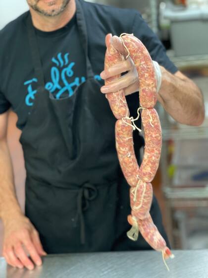Los chorizos los fabrican en la empresa con receta "argentina".