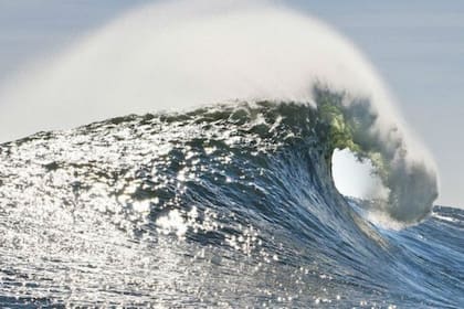 Los científicos prevén que las olas del tsunami alcancen varios metros de altura