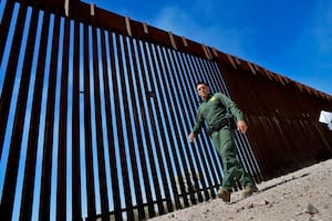 Los ciudadanos de Arizona votarán en las elecciones de noviembre si dan lugar a una norma para que la policía detenga a quienes crucen ilegalmente la frontera desde México