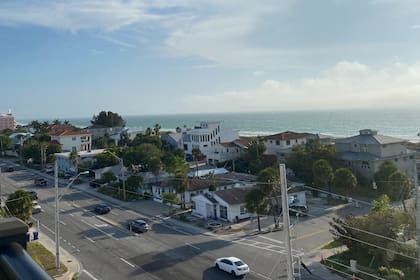 Los ciudadanos de Florida reclaman por las torres de internet