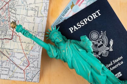 Los ciudadanos estadounidenses con pasaporte pueden acceder a 182 países sin visado