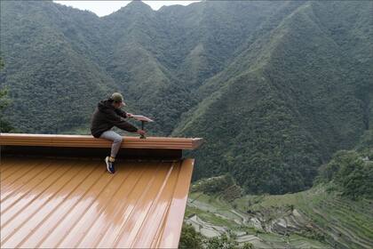 Los clientes de Starlink deben instalar el kit en un lugar despejado para conectarse a internet satelital