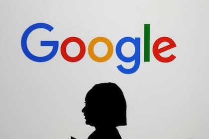Los cofundadores de Google Larry Page y Sergey Brin ya han trasladado algunos de sus negocios fuera del estado, según el New York Times .