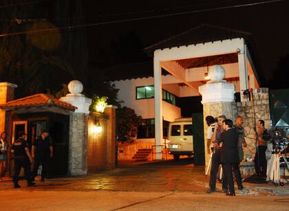 Los colaboradores de Macri resuelven problemas de humedad y plagas