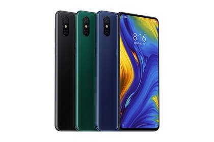 Los colores del Xiaomi Mi Mix 3, que tiene una pantalla de 6,4 pulgadas; el primer Mi Mix fue pionero en ofrecer pantallas sin marcos