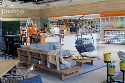 Los colores más lindos para pintar muebles, paredes o techos están en Prestigio.