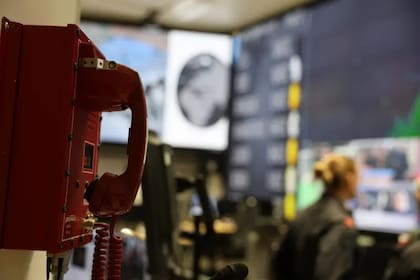 Los comandantes militares noruegos todavía mantienen una llamada de contacto semanal con sus homólogos en Moscú.