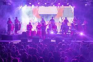 De tocar con Coldplay a dar charlas inspiradoras en empresas y celebrar 17 años de vida con gira europea