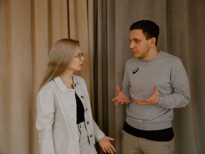 Los conflictos de pareja surgen de discusiones y celos (imagen ilustrativa)