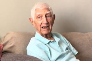 Los consejos de un abuelo para su nieta que emocionaron a todo en redes