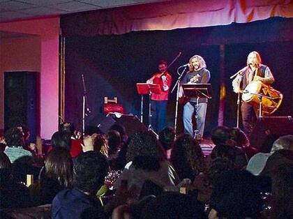 Los Coplanacu, en la inauguración de la Peña Grande del Colorado
