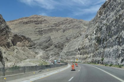 Los corredores de seguridad se establecen en las zonas más propensas a accidentes. Foto: Laurel and Michael Evans, Unsplash