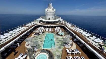 Los cruceros suelen contar con servicios lujosos con espacios para relajarse y disfrutar de la vista
Foto: Adriana Garzón