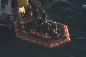 Los astronautas salieron de la cápsula Orión tras 10 días de exploración espacial