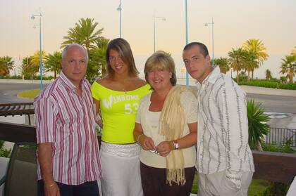 Los cuatro en el año 2000