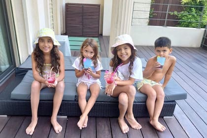Los cuatro niños comparten una gran amistad, como sus padres (Foto Instagram @mia_belen_dm)