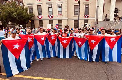 Los cubanos que recibieron la orden de libertad bajo palabra se han enfrentado a ciertas dificultades para utilizar la Ley de Ajuste Cubano