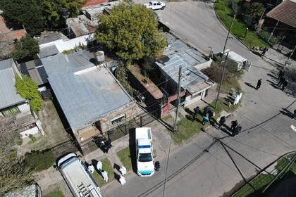 Los cuerpos de las tres jóvenes desaparecidas el viernes fueron encontrados en una casa de Florencio Varela