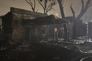 Los daños en el interior de la destilería de YPF