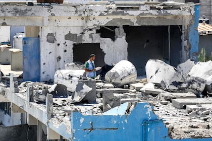 Los daños en la escuela de la ONU atacada por Israel en Gaza. (Eyad BABA / AFP)