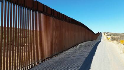 Los defensores de la conservación están en contra de esta medida y aseguraron que no hay motivos que justifiquen la construcción de un muro en parte del Refugio Nacional de Vida Silvestre del Bajo Valle del Río Grande
