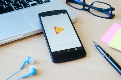 Los demandantes sostienen que Android realizaba transferencias incluso con los teléfonos inactivos
