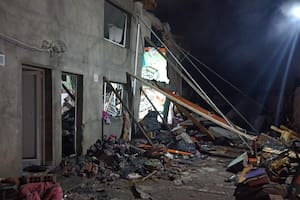 Tres muertos, entre ellos un bebé, por una explosión en Santa Cruz