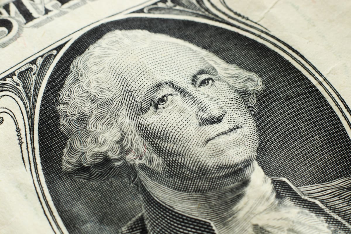 Los depósitos en dólares marcan récords e impulsan el crédito en esa moneda