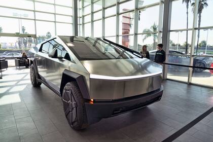 Los despidos en MPW se suman a otros recortes en las fábricas de Tesla y de otros contratistas