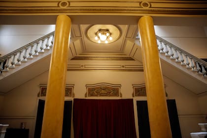 Los detalles de las terminaciones del Teatro Liceo