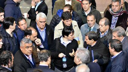 Los dirigentes del ascenso fueron protagonistas de un día de furia