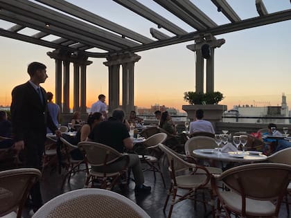 Los distintos atardeceres que se ven desde la terraza