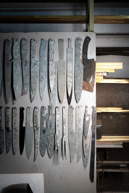 Los distintos modelos y formatos de cuchillos que se realizan en Tupungato