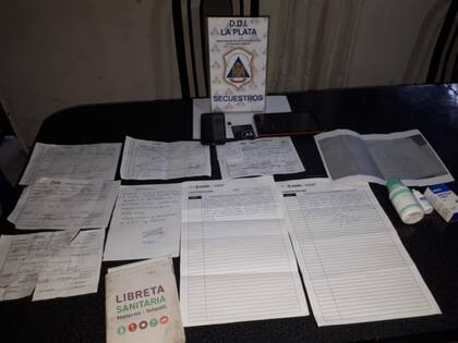 Los documentos apócrifos fueron encontrados en la casa de la acusada