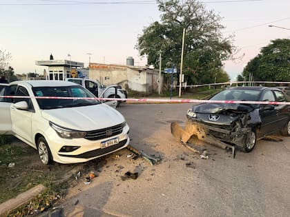 Los dos autos involucrados en el choque.