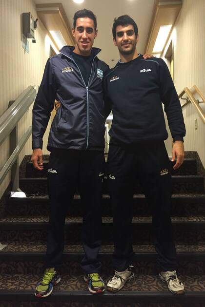 Los dos centrales hablan de una competencia sana