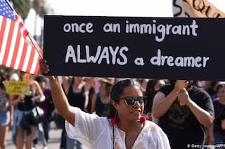 “Dreamers”: esperanzados por la reforma migratoria, pero piden por sus padres