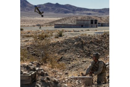 Los drones se utilizan ampliamente en Ucrania, donde los densos sistemas de defensa aérea cerca de las líneas del frente limitan el despliegue de aviones convencionales