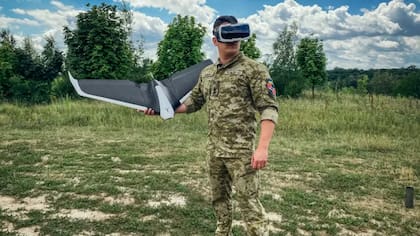 Los drones son utilizados por los ejércitos de Ucrania y Rusia para disparar misiles y detectar posiciones enemigas