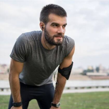 Los ejercicios aeróbicos incrementan la resistencia cardiovascular de las personas, pero pueden generar una reducción en la masa muscular