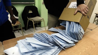 Los electores santiagueños usarán dos sistemas de votación